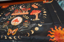 Load image into Gallery viewer, tapestries- ohiohippies.com