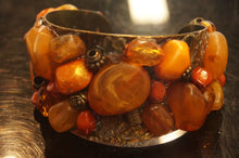 Load image into Gallery viewer, Assortment-of-Metal-Plastic-Bracelet