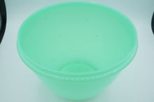 Load image into Gallery viewer, Vintage Green Salad Container Bowls - ohiohippiessmokeshop.com

