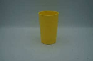 3.5x2.25 vintage Tupperware cup- ohiohippies.com