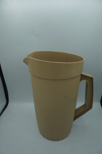 vintage drink pitchers- ohiohippies.com