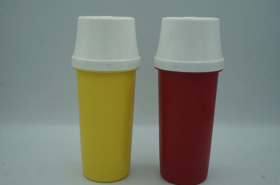 vintage Tupperware ketchup and mustard dispensers- ohiohippies.com