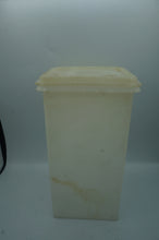 Load image into Gallery viewer, vintage tall Tupperware container- ohiohippies.com
