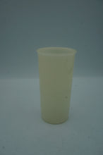 Load image into Gallery viewer, small vintage Tupperware cup- ohiohippies.com
