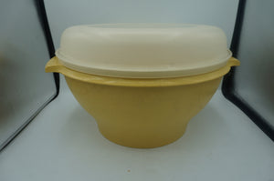 large vintage Tupperware bowl- ohiohippies.com