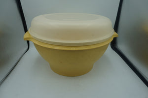 large vintage Tupperware bowl- ohiohippies.com