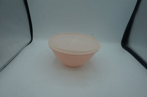vintage Tupperware bowl- ohiohippies.com
