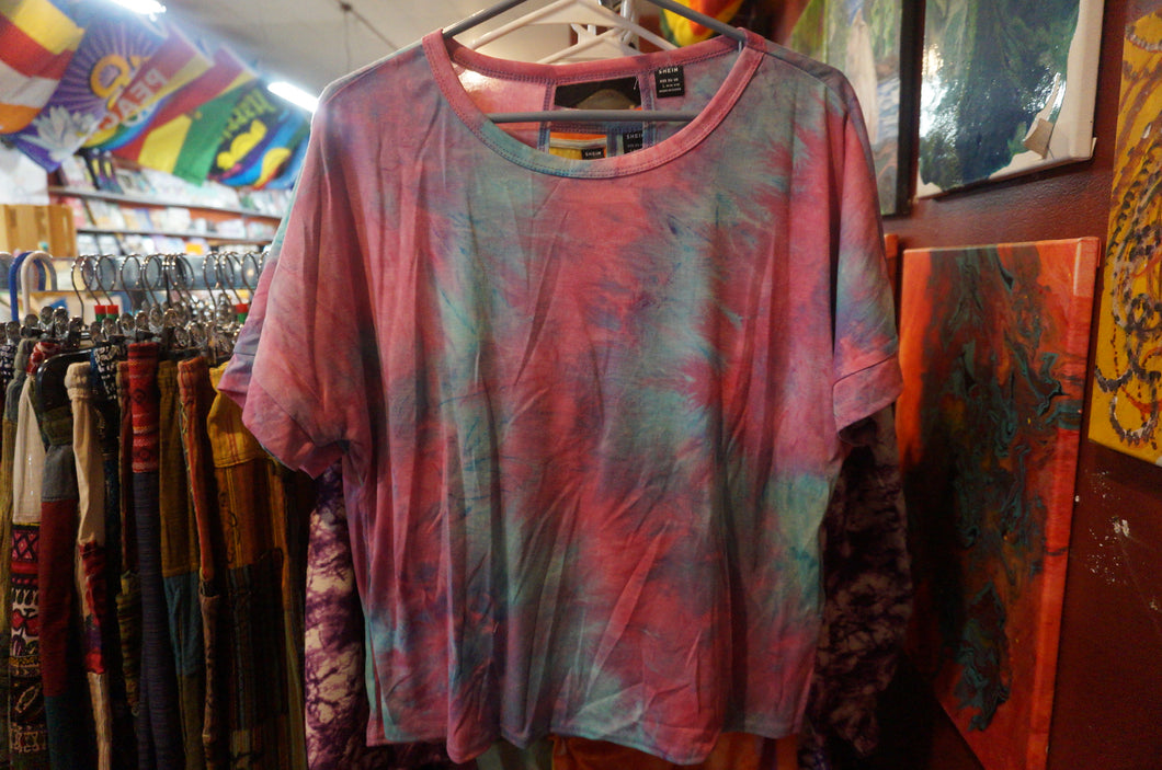 tie dye blouse- ohiohippies.com