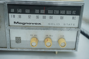 Vintage Magnavox Radio Box - Caliculturesmokeshop.com