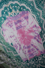 Load image into Gallery viewer, Tie-Dye Size Large 2nds quality - Caliculturesmokeshop.com
